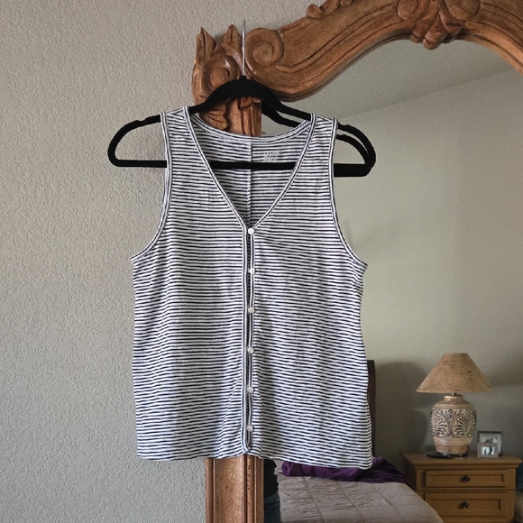 Lands End Striped Button Down V-neck Tank Top - Picture 2 of 5